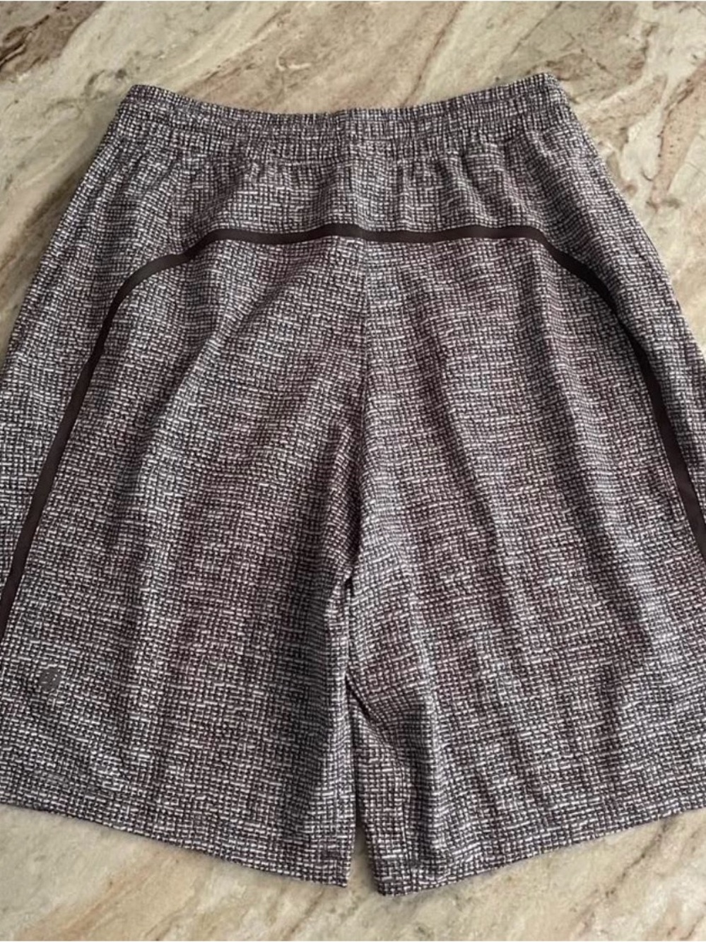 Lululemon LL Pace Breaker Shorts/ S